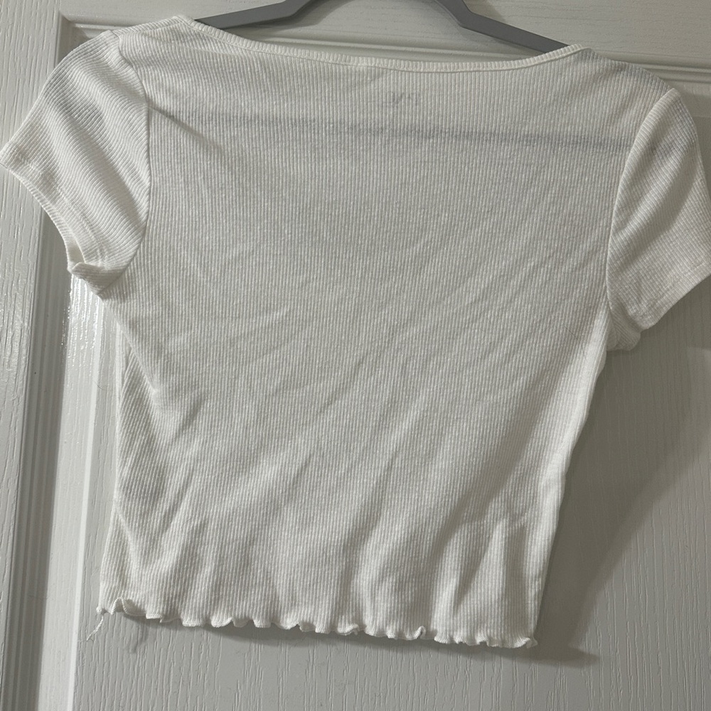 PacSun Ivory Ribbed Button Crop Top - Picture 2 of 2